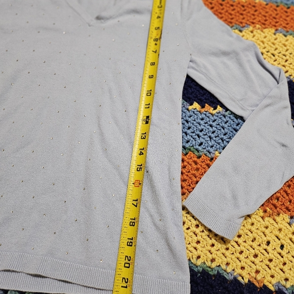 DKNY Rhinestone Sweater Size Small - Picture 5 of 5